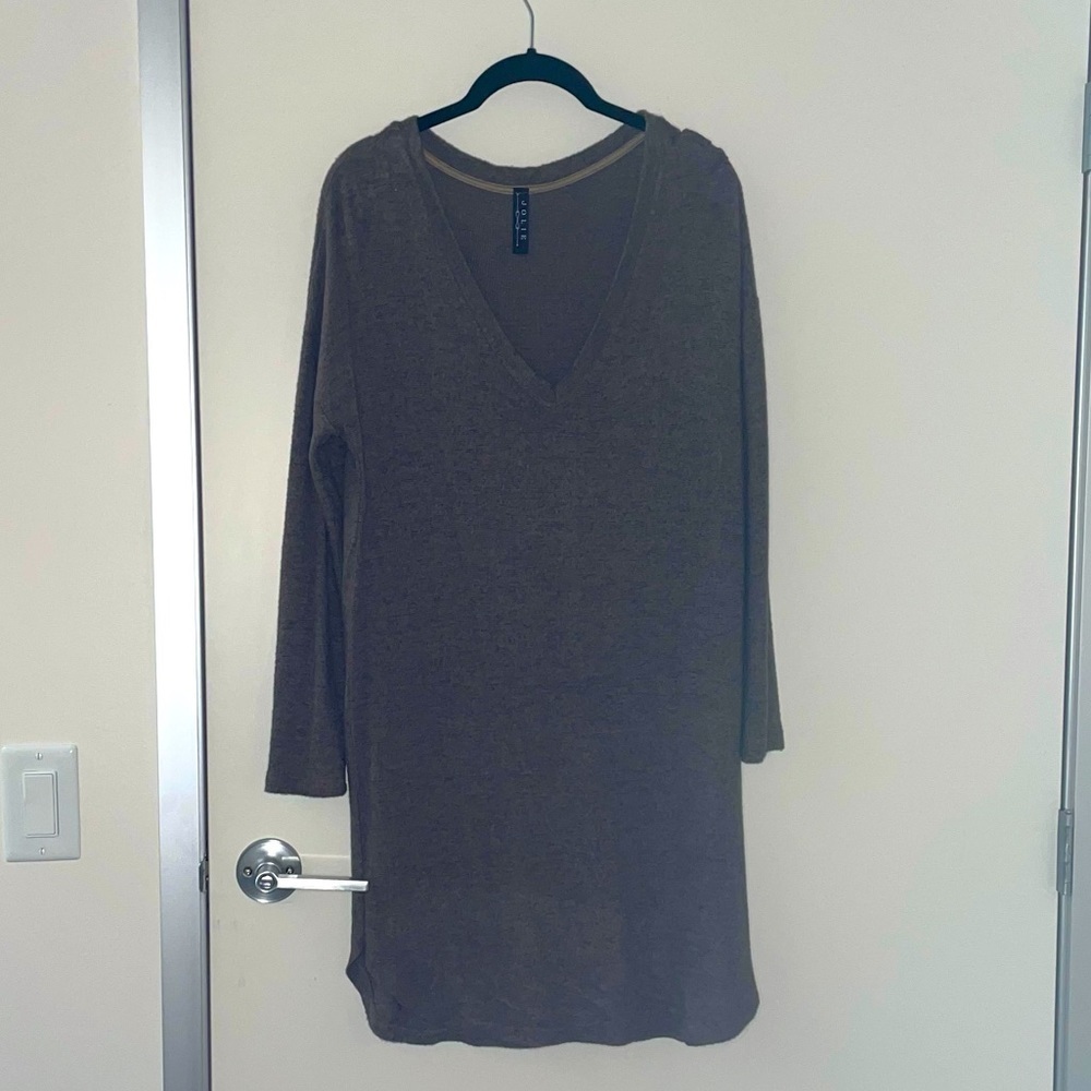 V neck sweater dress